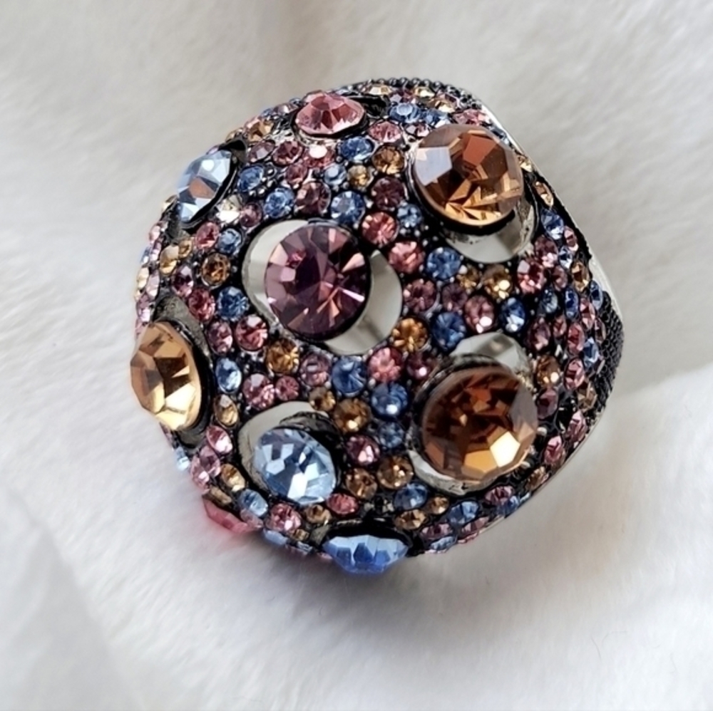MODCLOTH LARGE JEWEL BAUBLE RING